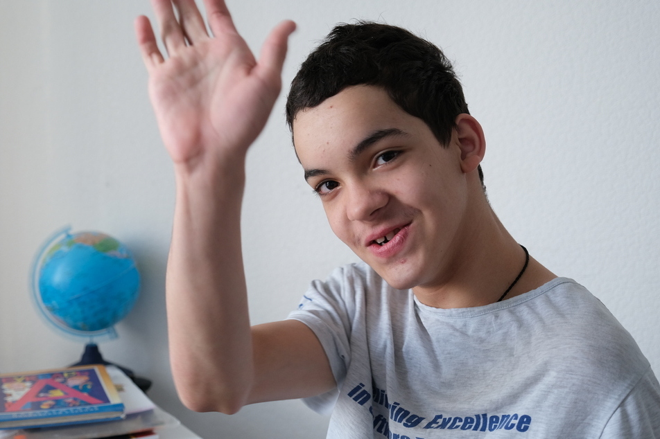 Самат освоил новую активную коляску